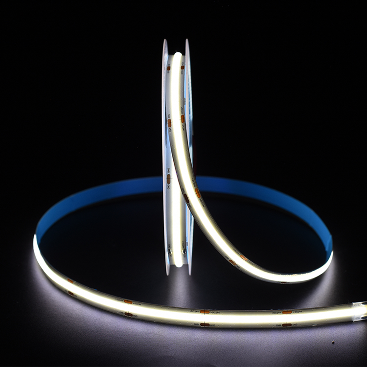 Strisce LED 12 Volt COB Dimmerabile Senza Puntini 4500K Alta Luminosità IP65 per Mobili e Cartongesso